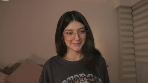   online show from April 7, 1:39 am