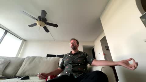 Snapshot of callesalada2 chatting on April 10, 6:23 pm Whitest Boy Alive online show from April 10, 6:23 pm