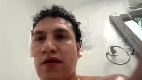 Snapshot of callme38315 chatting on November 24, 2:28 pm callme38315 online show from November 24, 2:28 pm