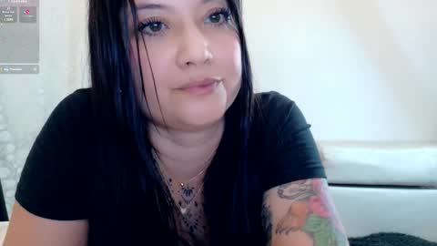 Snapshot of callme_vicky chatting on September 25, 8:56 pm ViCtOriA online show from September 25, 8:56 pm