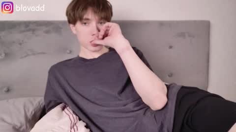 Nick online show from March 21, 8:45 pm