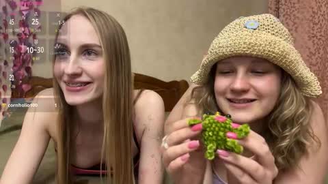 Lumi and Rina online show from March 9, 6:12 pm