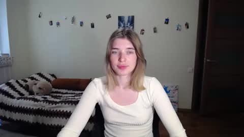 callmesweett online show from May 12, 12:02 pm