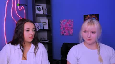 callmevivien online show from April 3, 1:31 pm