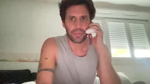 Snapshot of calmetvolupte chatting on October 21, 1:34 pm calmetvolupte online show from October 21, 1:34 pm