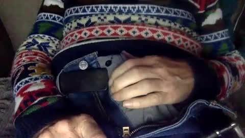 Snapshot of calred22 chatting on December 24, 10:33 am SunnyBoy online show from December 24, 10:33 am