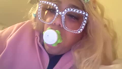 camzxoxox online show from February 20, 3:47 am