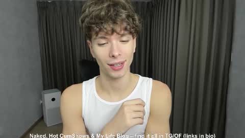 Hey I am Calvin  online show from October 21, 2:18 pm