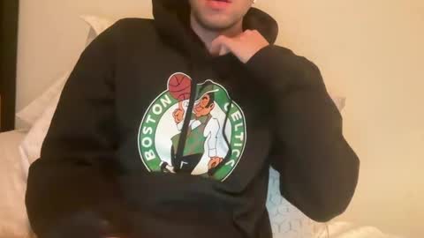 Snapshot of calvinandwhores chatting on February 3, 1:19 am calvinandwhores online show from February 3, 1:19 am