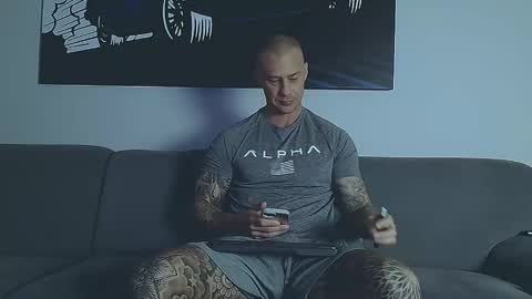 Calvin  online show from February 16, 7:59 am