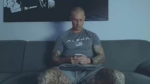 Calvin  online show from February 17, 7:49 am