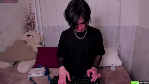 Snapshot of calvinowens chatting on September 13, 3:28 am Calvin Owens online show from September 13, 3:28 am