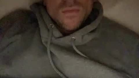 Snapshot of calvinzz chatting on January 2, 4:46 pm calvinzz online show from January 2, 4:46 pm