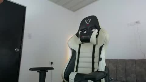 cam_xman online show from March 19, 8:24 pm