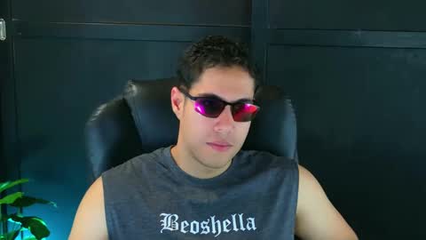 camara110 online show from February 13, 8:45 pm