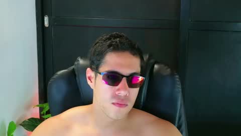 camara110 online show from February 17, 8:04 pm