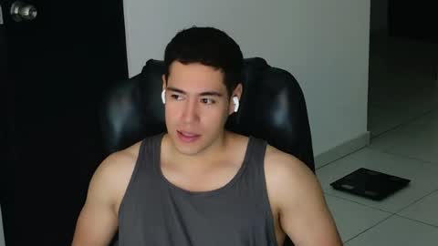 camara110 online show from June 25, 1:27 am