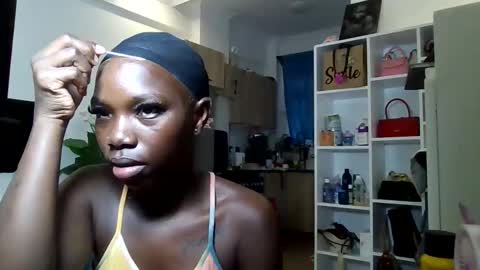 Princess online show from November 8, 9:20 am