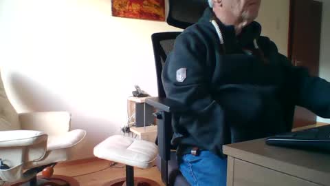 Snapshot of camcologne chatting on December 20, 3:00 pm camcologne online show from December 20, 3:00 pm