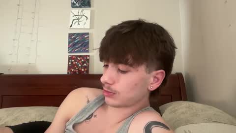 camdenavery1 online show from March 19, 11:20 pm