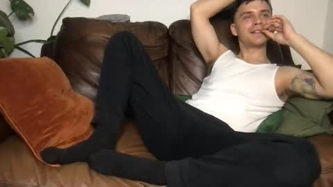 CamDoAttitude online show from November 22, 10:53 pm