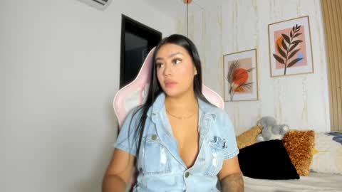 Cameron  online show from January 24, 7:39 pm