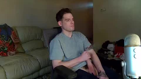 Snapshot of camerondt chatting on January 6, 9:54 pm camerondt online show from January 6, 9:54 pm