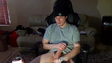 Snapshot of camerondt chatting on February 12, 9:43 pm camerondt online show from February 12, 9:43 pm