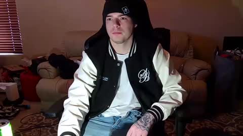 Snapshot of camerondt chatting on February 25, 5:36 pm camerondt online show from February 25, 5:36 pm