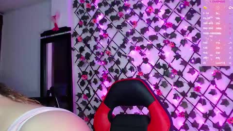 Snapshot of cameronglen chatting on October 16, 3:51 am cameronglen online show from October 16, 3:51 am