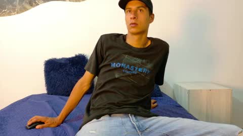 cameronsilverman online show from May 18, 7:31 pm