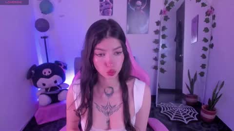 CAMI  online show from October 14, 10:32 pm