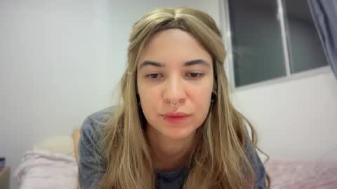 camii19y online show from November 24, 1:27 am