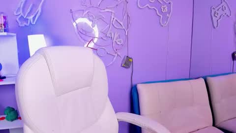 Camila Osorio online show from February 3, 7:30 pm