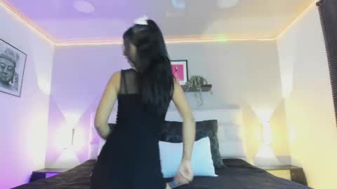 camiila  online show from May 30, 7:11 pm