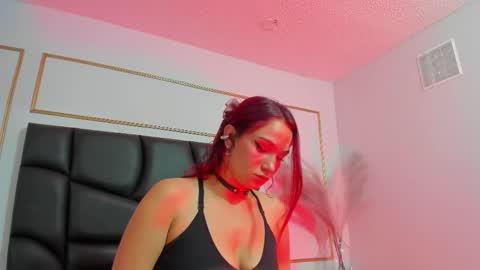 camiirosse online show from January 12, 8:14 pm