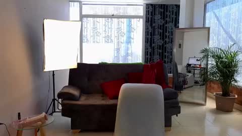 Camil online show from January 18, 5:37 pm