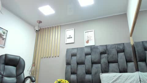 Camila online show from December 21, 12:49 pm