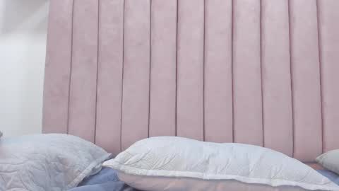 Camila online show from February 4, 10:10 am