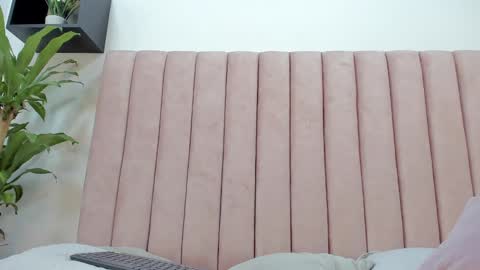 Camila online show from February 6, 9:11 am