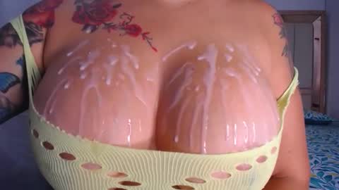 Snapshot of camila__palmer chatting on January 16, 2:32 pm online show from January 16, 2:32 pm