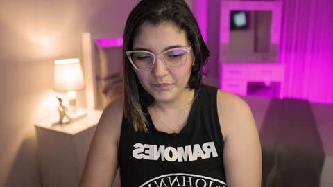 Camila buitrago online show from December 15, 1:57 am