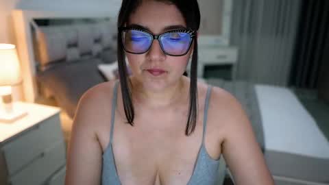 Camila buitrago online show from November 8, 11:58 pm