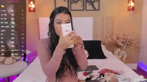 camila_bustamante_ online show from November 27, 3:36 pm