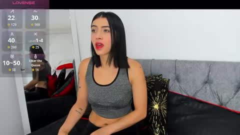 camila_collins7 online show from December 14, 1:05 pm