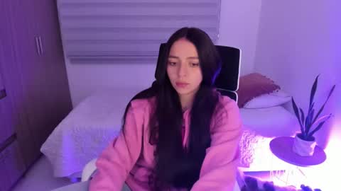 Snapshot of camila_ec2 chatting on February 17, 2:30 am C A M I online show from February 17, 2:30 am