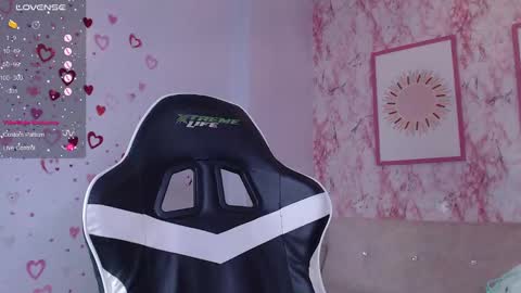 Snapshot of camila_pandora_ch chatting on February 9, 5:33 pm Cami online show from February 9, 5:33 pm