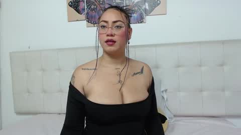 Camila online show from October 16, 12:28 pm