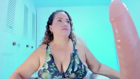 camilaa foxxx online show from January 24, 5:53 pm