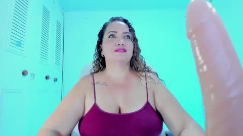 camilaa foxxx online show from February 3, 9:18 pm